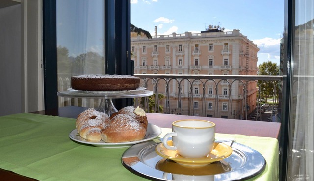La Maison du Paradis B&B: Charming apartment in the heart of Salerno