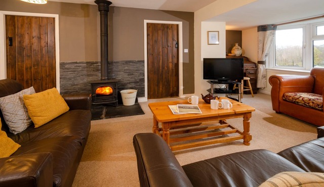 Langdale Hideaway - Two Bedroom Apartment, Sleeps 4