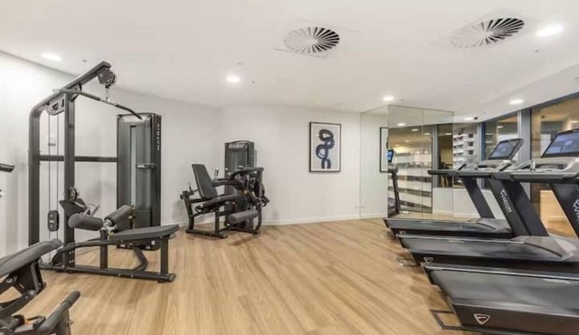 Level 25 River Views at Queen's Wharf | King Bed + Balcony | Heated Pool & Sauna