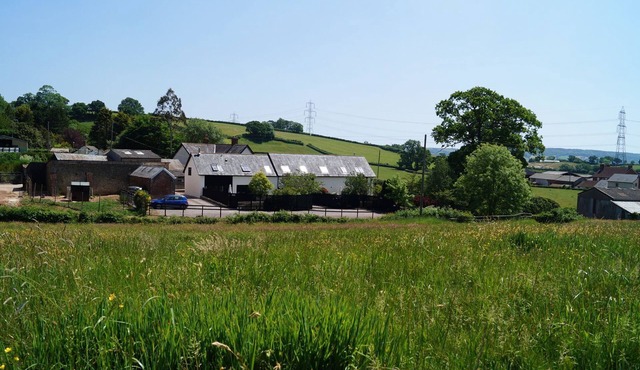 Lower Curscombe Barn - Beautiful 400-year-old threshing barn. Pet-friendly.