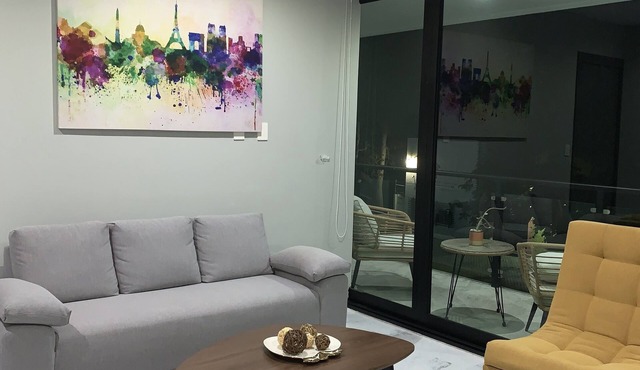 Luxury Apartment LEVEL 402