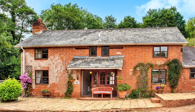 Mill Cottage, Great Houndbeare Farm