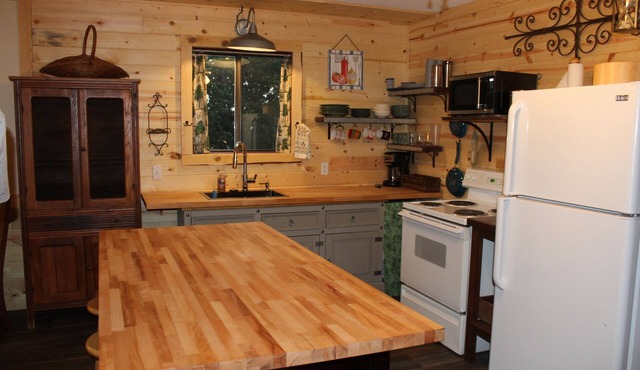 Millers Landing 1 - Sleeps 6. MINUTES to Lower Buffalo River