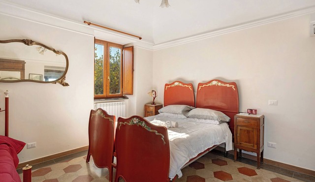 Mini Apartment with Sea View, Wi-Fi, and Air Conditioning