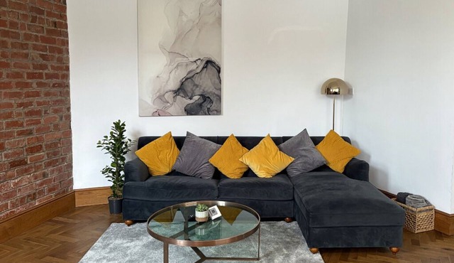 Modern 1-Bed Apartment in Chapel Allerton – Great for Longer Stays & Remote Work