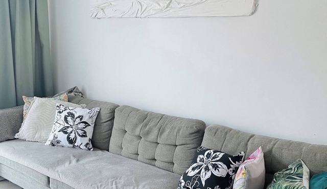 Modern 2Bedroom with braai area, free parking & WiFi – perfect for families