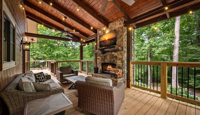 Modern Blue Ridge Luxury Cabin · 5 Minutes to Downtown Blue Ridge