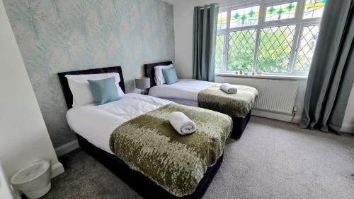 Modern & Fully Equipped Home - Ideal for Long-Term Stays in Wolverhampton