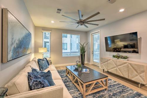 Modern Irvine Condo w/Pool - 7 Mi to Beach!