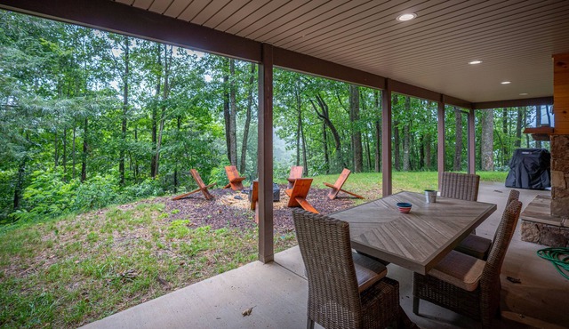 Modern Luxury Cabin in Bryson City!
