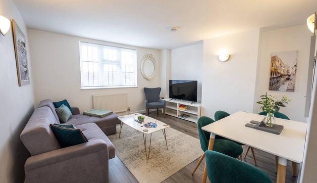 Modern Townhouse Apartment in Stratford upon Avon