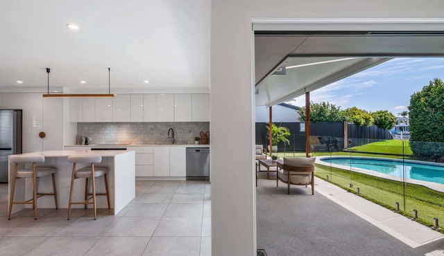 Mooloolaba Canal Retreat with Pool, Sleeps 12 in Mooloolaba