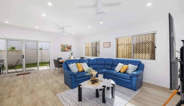 NEW 4BR Modern Family Home | WiFi & Central A/C