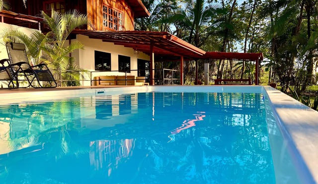 New Beach Front Villa ~ Casa Celeste ~ Mal Pais