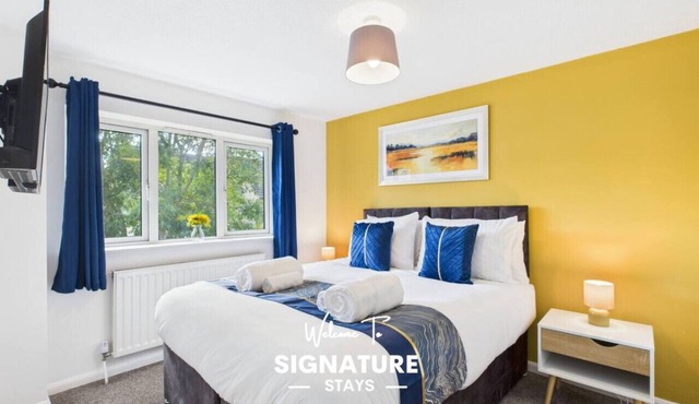 NEW | Cornfields Place | Racecourse | Free Parking