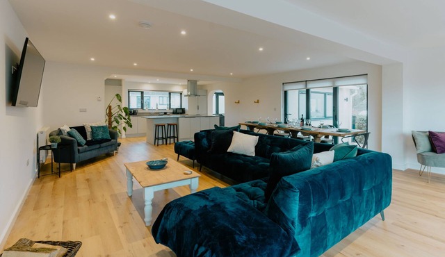 Number 8 - a house that sleeps 8 guests in 4 bedrooms
