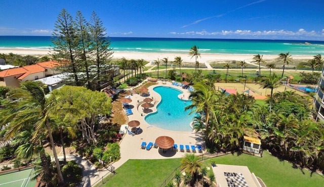 Ocean View Waterfront Apartment Gold coast