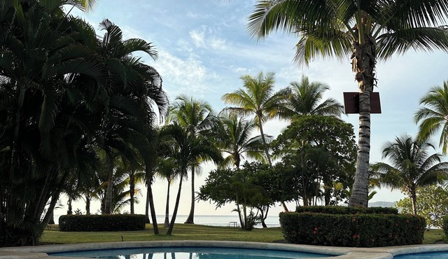 Oceanfront 3BR luxury villa in Los Delfines Golf Club in peaceful Playa Tambor