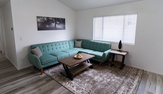 Opuluxe Disneyland Getaway Unit 1