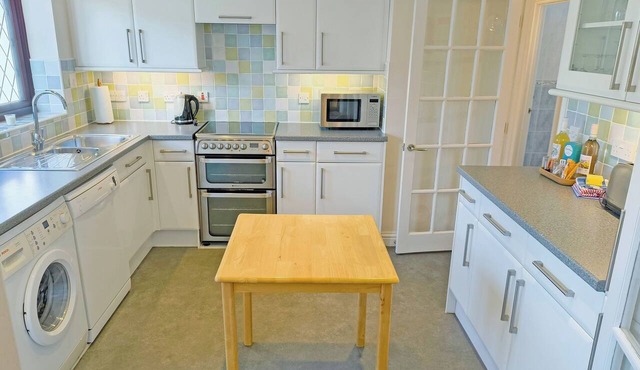 Padstow is within walking distance, and sandy beaches are close by.