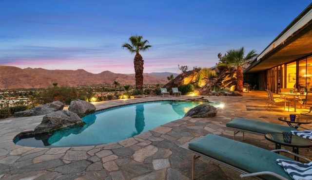 Palm Springs Retreat w/Private Pool & Jacuzzi