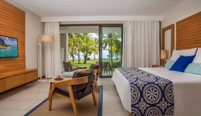 Paradis Beachcomber Golf Resort & Spa