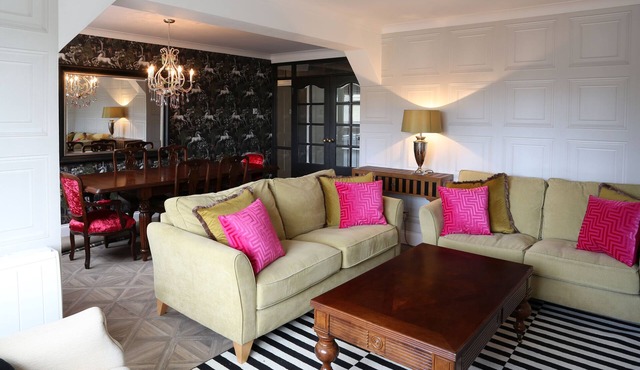 Peaceful 3 bedroom flat with large private balcony by West Highland Way