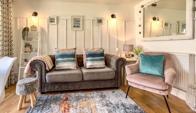 Perfect Cornish Holiday Pad - 10 Min Walk to Beach!