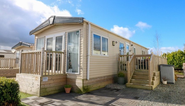PLOT 41, pet friendly, with hot tub in Armathwaite
