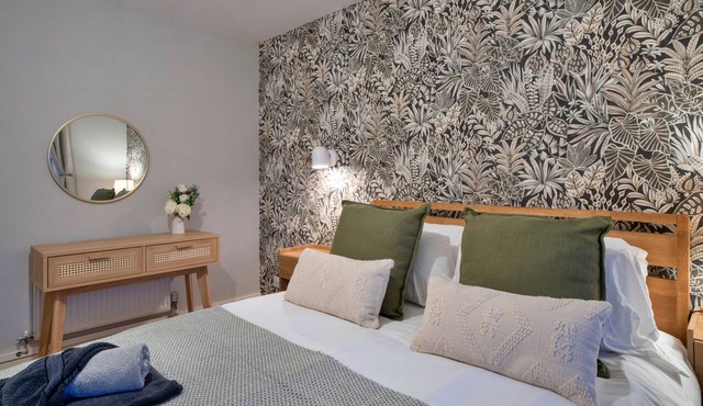 Premium Cornwall Park Lodge for 6