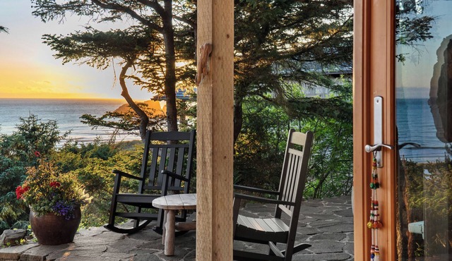 Private Oceanfront Luxury | Haystack Rock Views | Exclusive Chapman Point Retreat