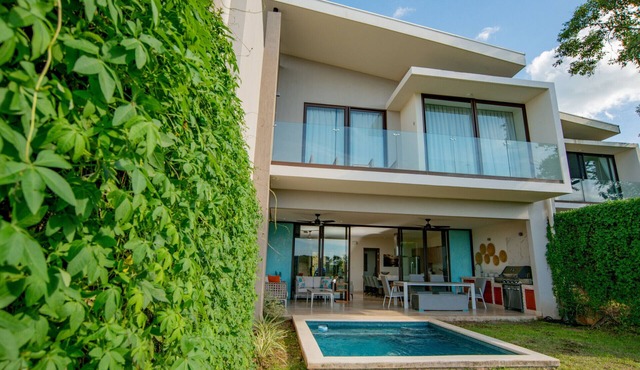 Private Pool Townhouse w/Partial Ocean View | Aromo | Reserva Conchal
