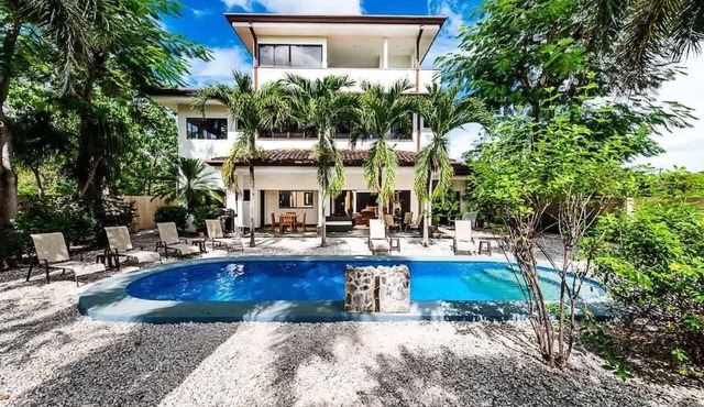 Private Pool Villa 15 min walk to Flamingo Beach