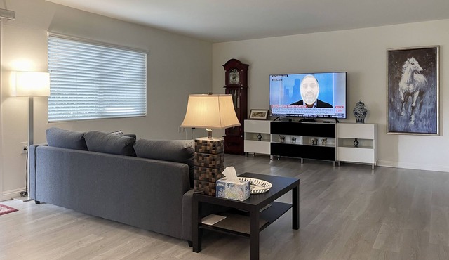 ⛳ Quite and Convenient condominium in the 55+ community, 10 min to Laguna beach