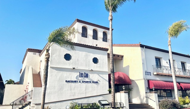 Resort Style Stay near Beaches, Disneyland, Los Angeles & more