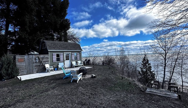 Romantic Tiny Guest House, with 200' of private sandy beach on Lake Huron.