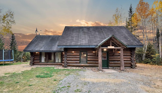 Rustic Log Chalet in Nature | Chalet Le Melisse