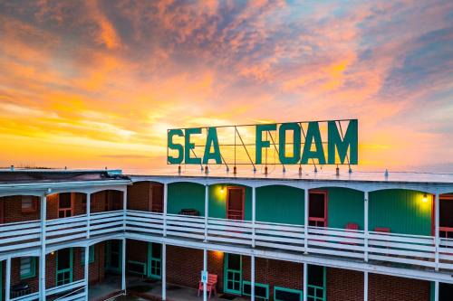 Sea Foam Motel
