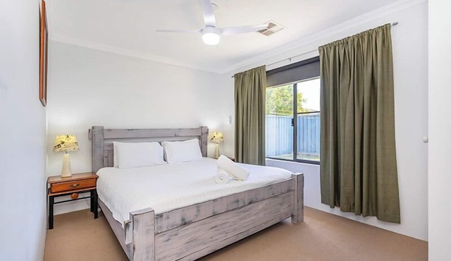 Singleton Impressions - Executive Escapes