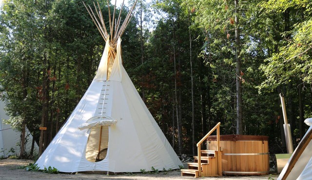 Sitting Bull, Tipi for group of 6