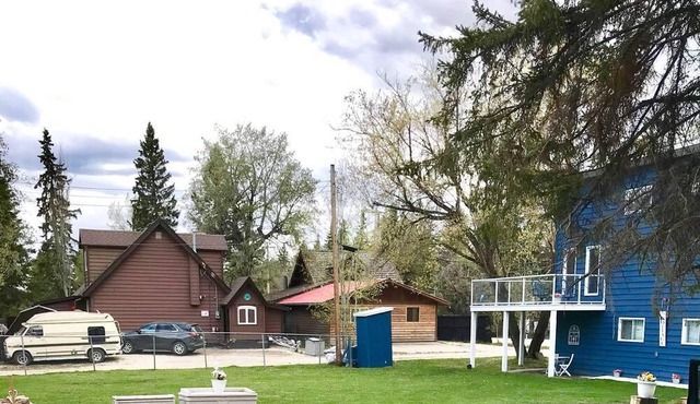 Spacious , Bright , 2 storey home with loft, Double lot