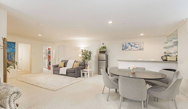 ❤️Spacious Home in Heart of Vancouver-Easy Access to Everything❤️