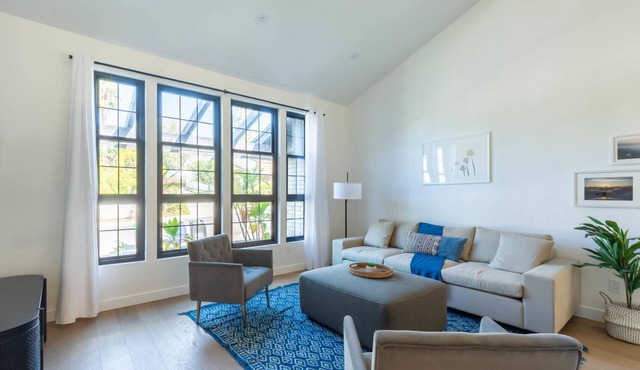 Spacious Laguna Hills 3BR, Fully Furnished & Equipped, by Blueground