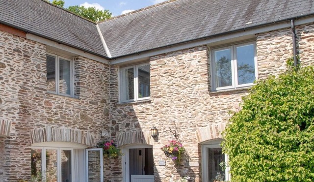 Spacious, Well Equipped Cottage Near South Devon coast - Sleeps 10 (plus2)