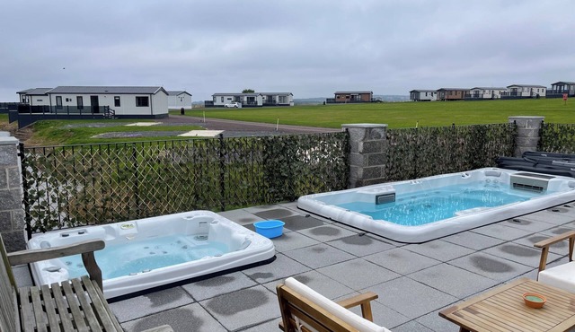 St .Andrews Lodge park. No 23 Rivendale lodge, stunning views with hot tub