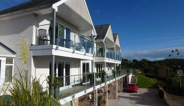 Stoke Gabriel Lodgings