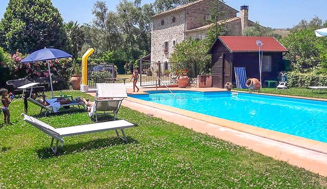 Stunning home in Fragneto Monforte