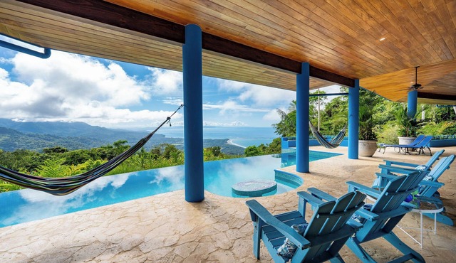 Stunning Ocean View-Rainforest Villa. Concierge, Breakfast/Housekeeping M-F.