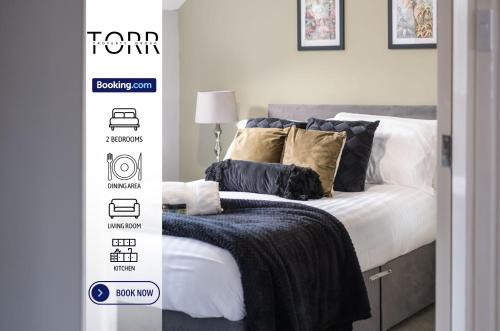 Stylish 2BDR Apartment By Torr Property Group Short Lets & Serviced Accommodation With Free WiFi Stratford Upon Avon