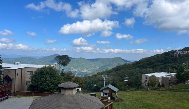 Sugar Ski Comfort Two Bedroom - Unit 433